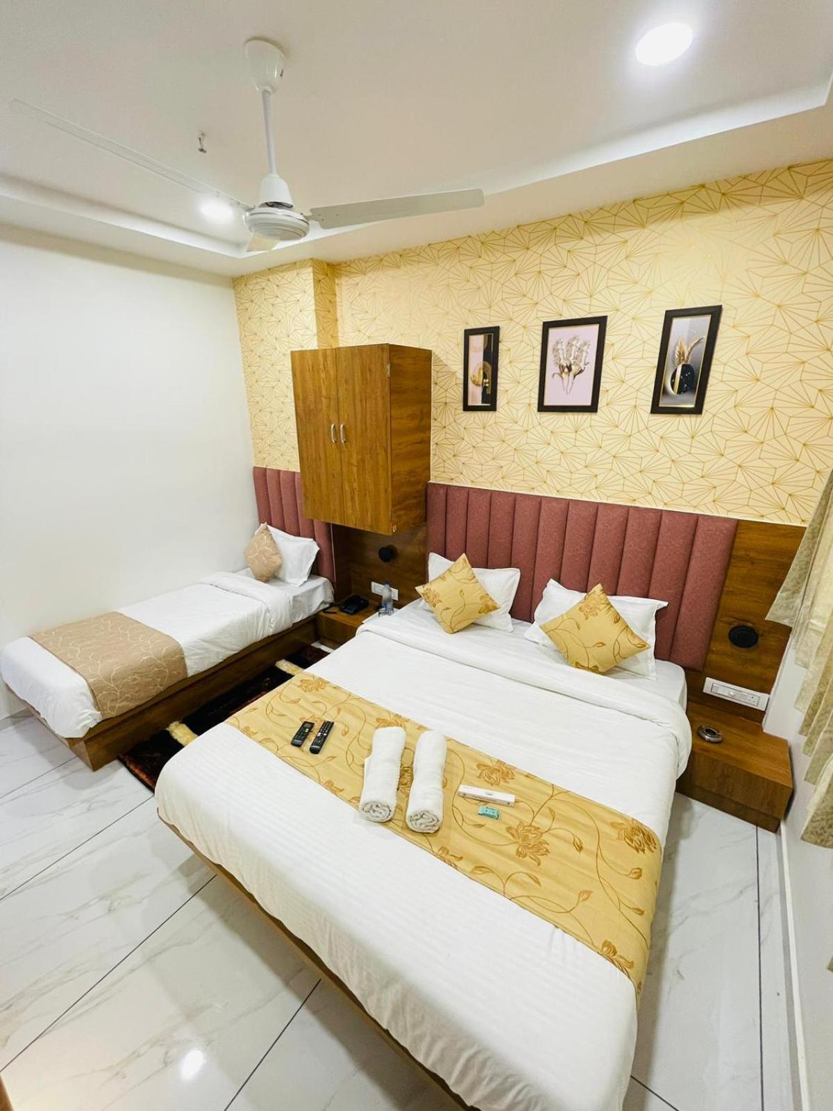 Hotel Avenue Sky Ahmedabad Luaran gambar