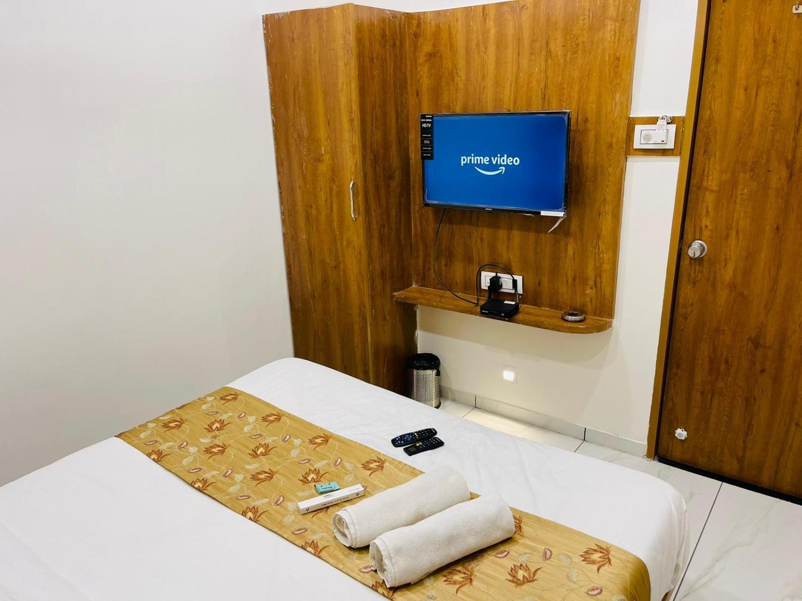 Hotel Avenue Sky Ahmedabad Luaran gambar