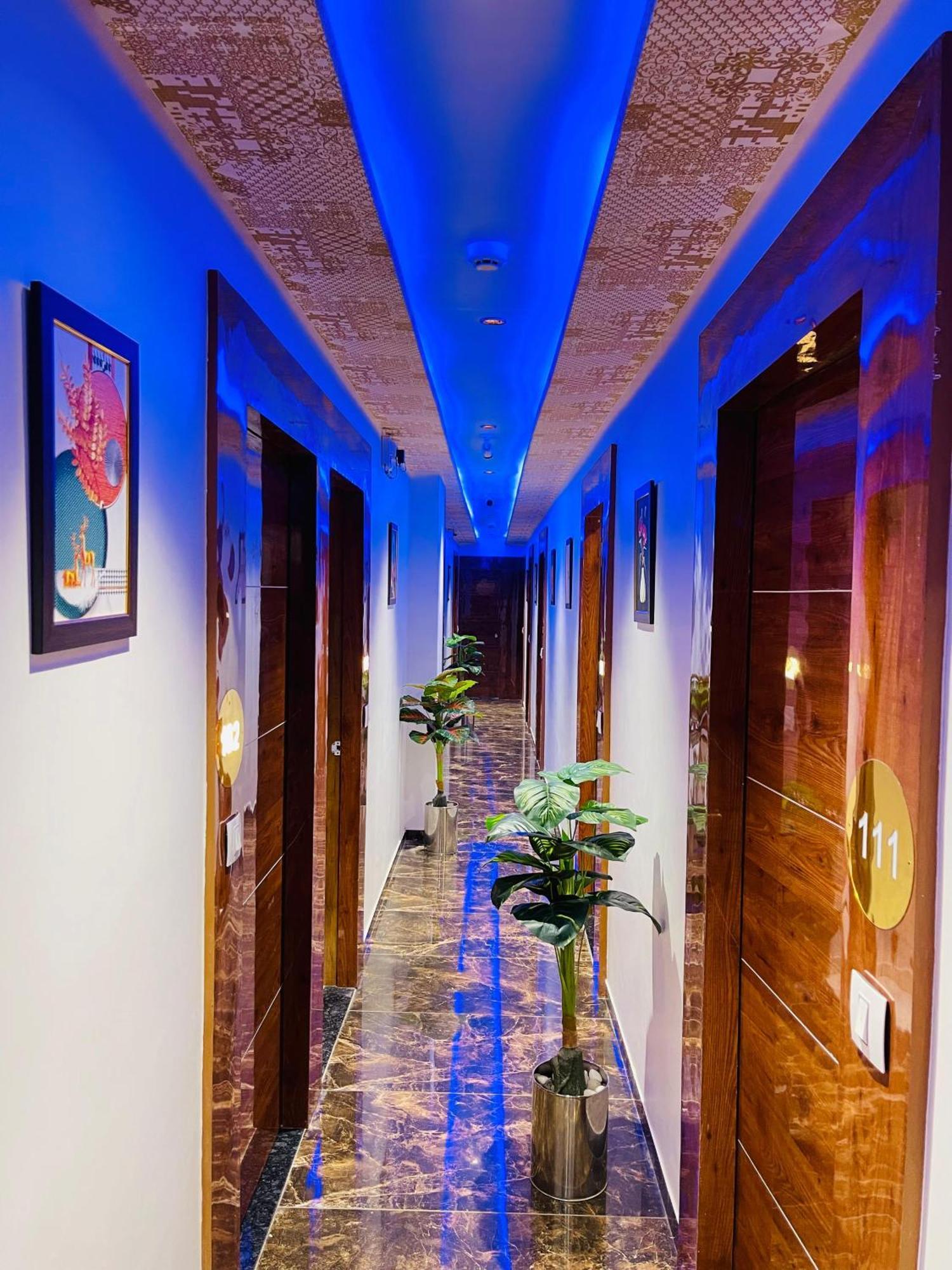 Hotel Avenue Sky Ahmedabad Luaran gambar