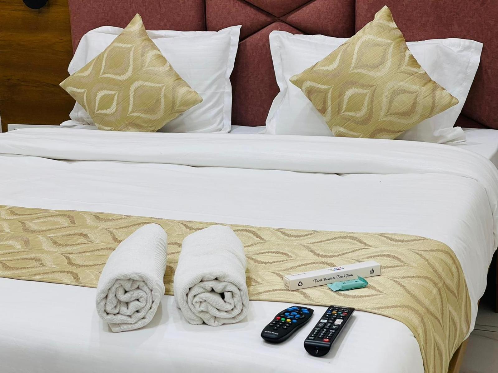 Hotel Avenue Sky Ahmedabad Luaran gambar